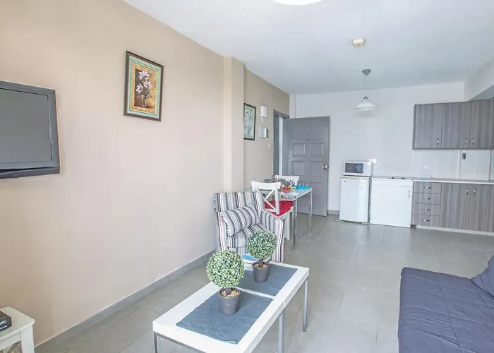 Apartament So4 *